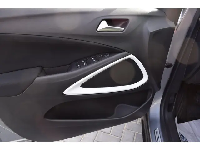 Opel Crossland X 1.2 Turbo Edition 2020 2020 Benzine 13