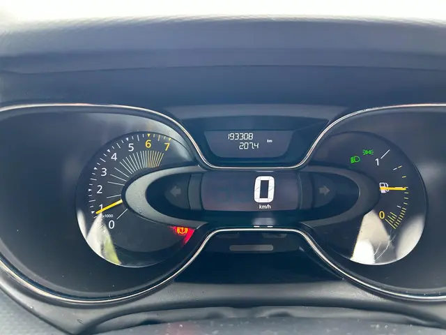 Renault Captur 0.9 TCe Dynamique camera 2014 Benzine 11