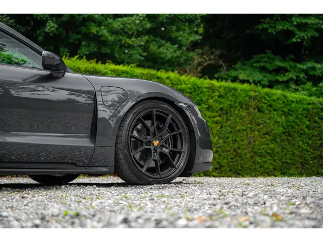 Porsche Taycan Sport Turismo GTS 2023 Elektrisch 26