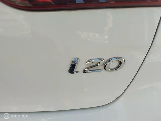 Hyundai i20 1.0 T-GDI Black Edition 2018 Benzine 8
