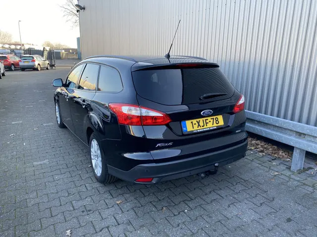 Ford Focus Wagon 1.0 EcoBoost Titanium 2013 Benzine 2