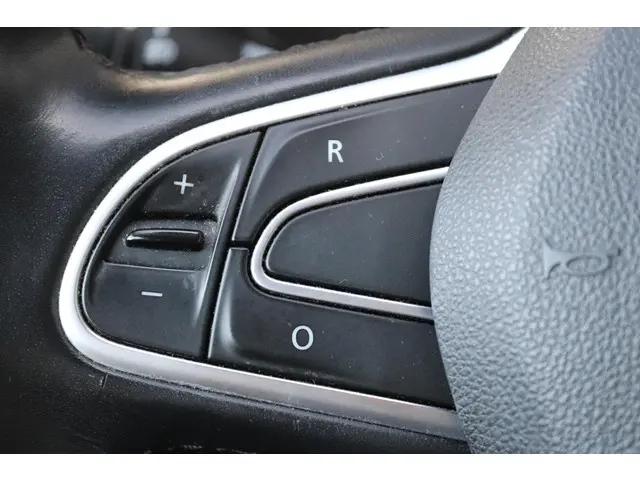 Renault Kadjar 1.2 TCe 130 EDC Bose 2016 Benzine 28