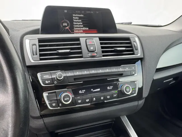 BMW 2 Serie Coupé 218i M Sport Trekhaak 2016 Benzine 13