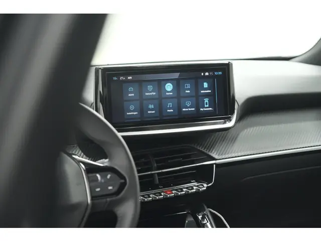 Peugeot 2008 PureTech 130 EAT8 Allure 2024 Benzine 56