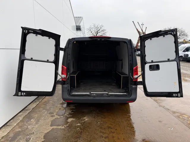 Mercedes-Benz eVito 112 2023 Elektrisch 12