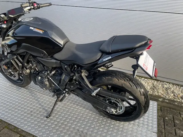 Yamaha MT 07 ABS 2021 Benzine 16