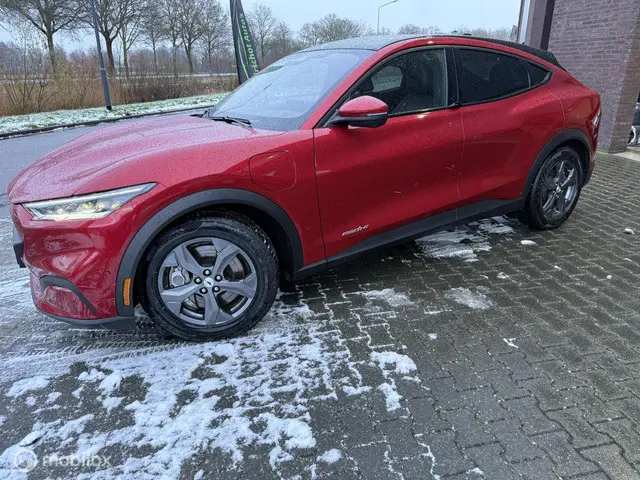 Ford Mustang Mach-E RWD 75 kWh 2021 Elektrisch 5