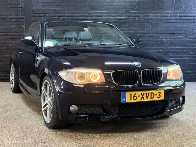 BMW 1 Serie Cabrio 118i High Executive 2012 Benzine 4