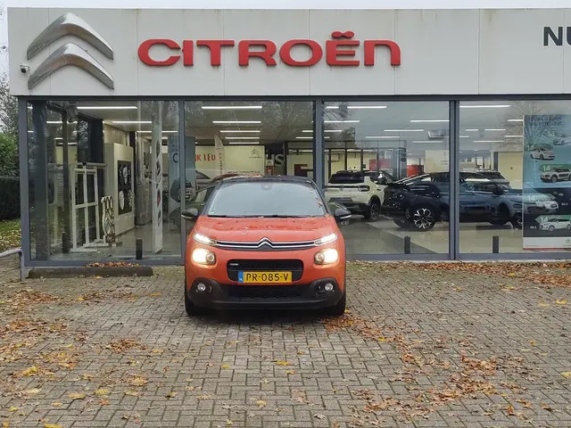 Citroën C3 1.2 PureTech Shine 2017 Benzine 2
