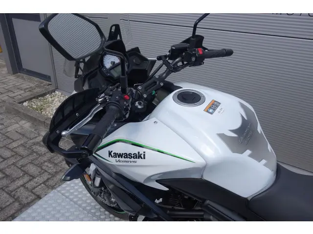 Kawasaki Versys 650 GRAND TOURER 2018 Benzine 21