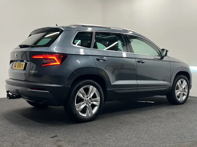 Škoda Karoq 1.5 TSI ACT Style Business 2018 Benzine 45