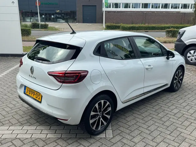 Renault Clio TCe 90 Zen 2020 Benzine 4