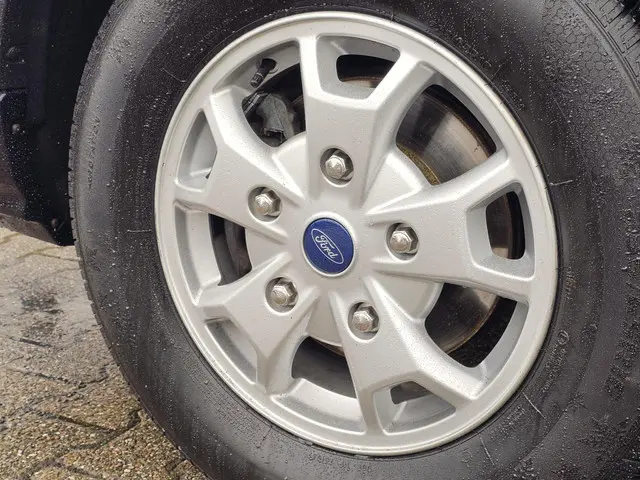 Ford Transit 350 2.0 TDCI L3H3 Limited 2020 Diesel 26