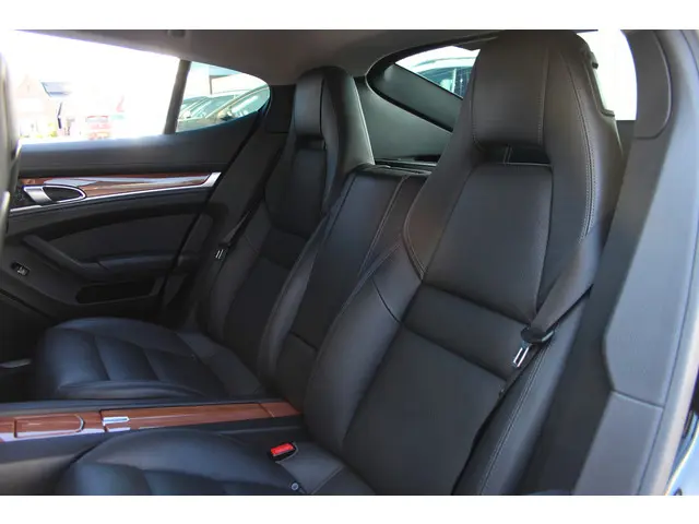 Porsche Panamera 4.8 S 2012 Benzine 20