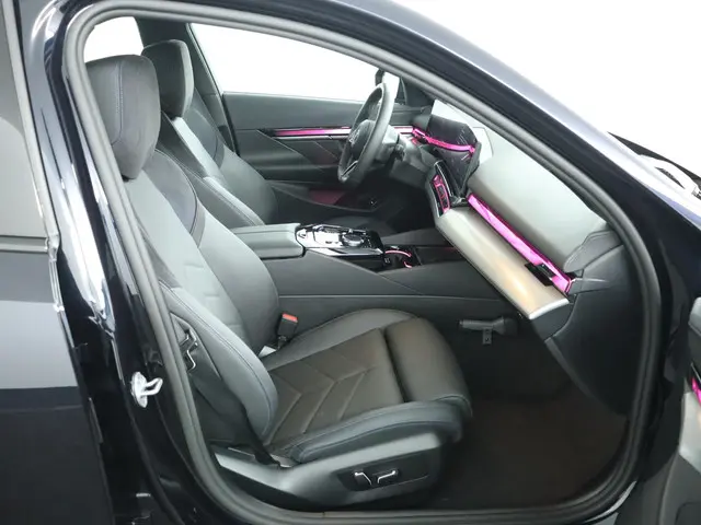 BMW i5 Sedan xDrive40 2025 Elektrisch 18