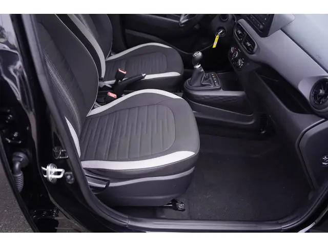 Hyundai i10 1.0 Select 2023 Benzine 30