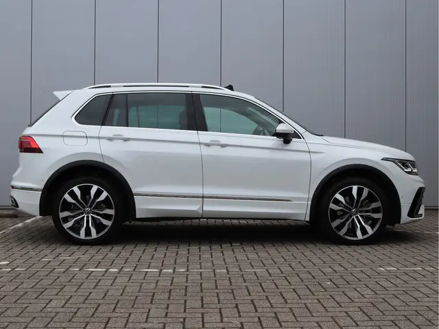 Volkswagen Tiguan Hybrid R-Line 2023 Hybride Benzine 19
