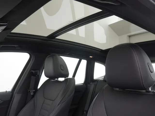 BMW X3 xDrive30e 2023 Hybride Benzine 19