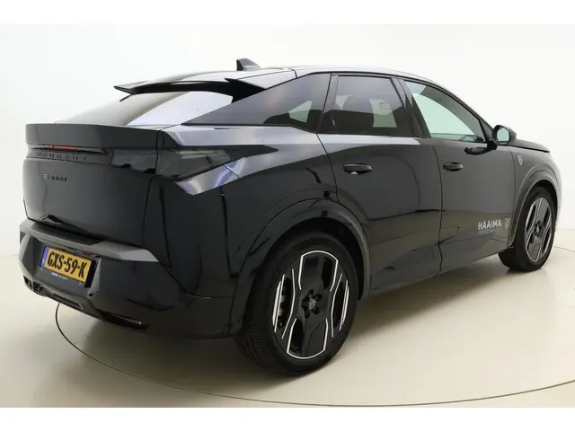 Peugeot e-3008 2