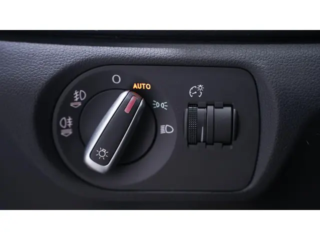 Audi Q3 2.0 TFSI quattro S Edition 2013 Benzine 26