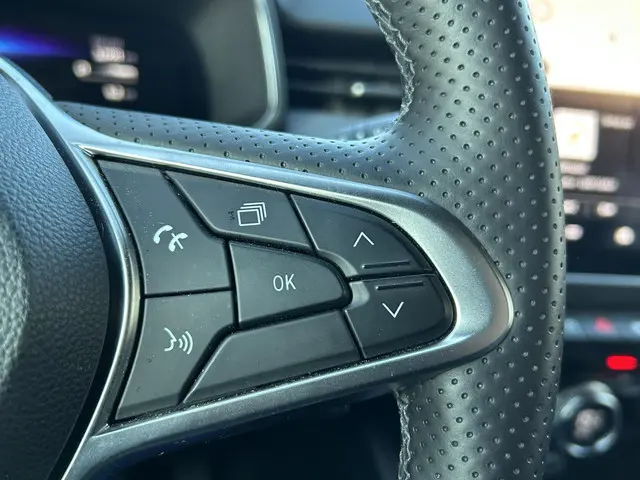 Renault Clio 1.0 TCe 90 GPF techno 2024 Benzine 22