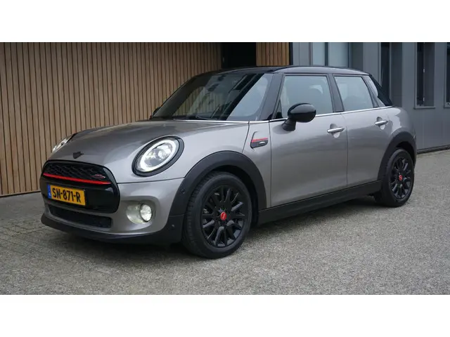 MINI Cooper 1.5 136pk Automaat 5Drs Chili 2018 Benzine 4