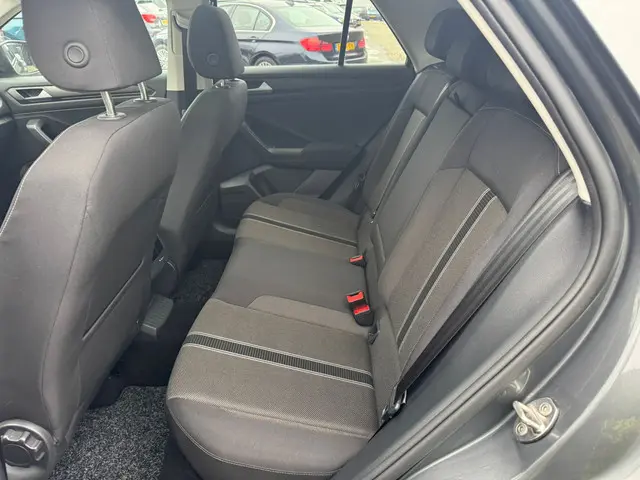 Volkswagen T-Roc 1.5 TSI Style 2019 Benzine 23