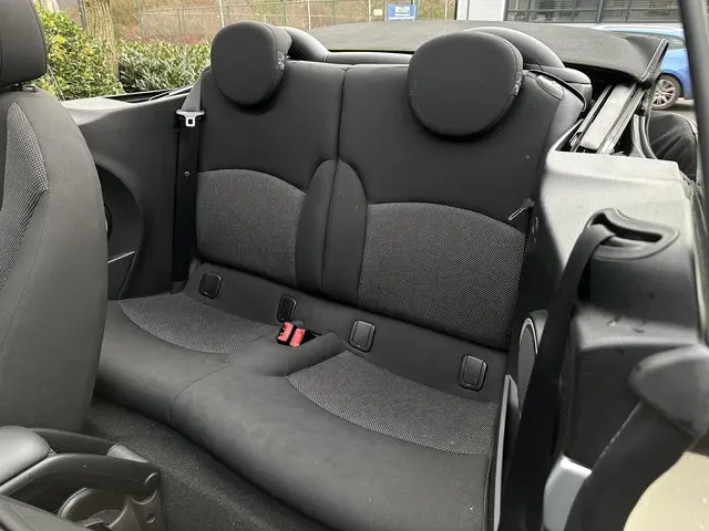 MINI Cooper Cabrio Mini 1.6 Chili 2014 Benzine 13