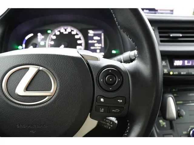 Lexus CT 200h Ultimate Edition 2021 Hybride Benzine 21