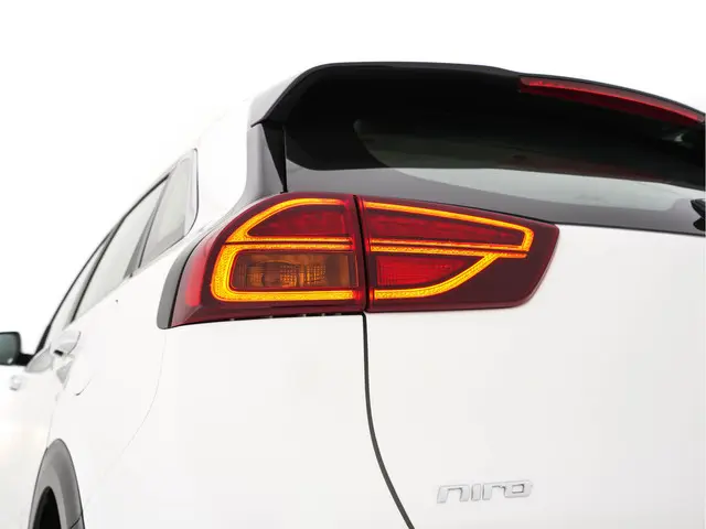 Kia Niro 1.6 GDi Hybrid DynamicLine 2021 Hybride Benzine 29