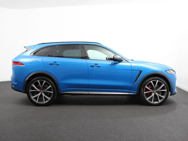 Jaguar F-PACE 5.0 V8 AWD SVR 551 pk 2019 Benzine 7