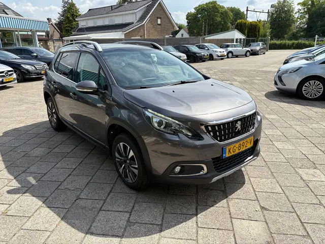 Peugeot 2008 1.2 PureTech Allure 2016 Benzine 4