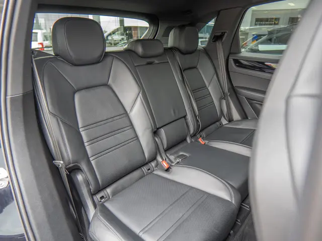 Porsche Cayenne 3.0 E-Hybrid 2021 Hybride Benzine 45