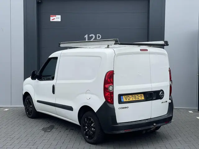 Opel Combo 1.3 CDTi L1H1 ecoFLEX 2013 Diesel 4