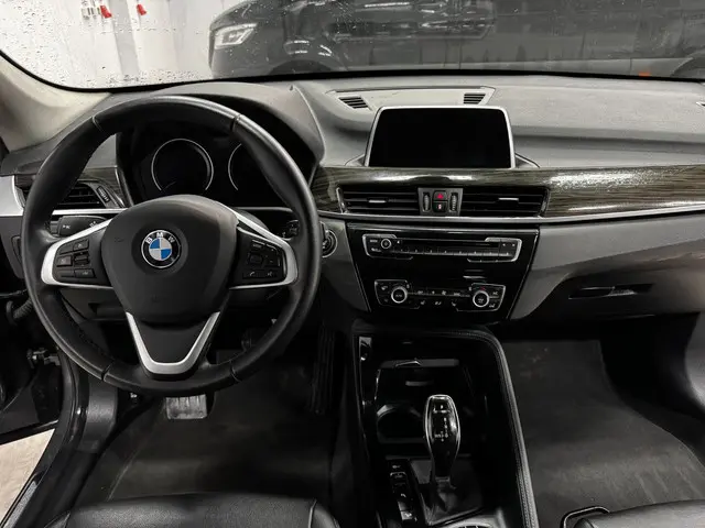 BMW X1 XDrive20i Executive *Export only* 2018 Benzine 7