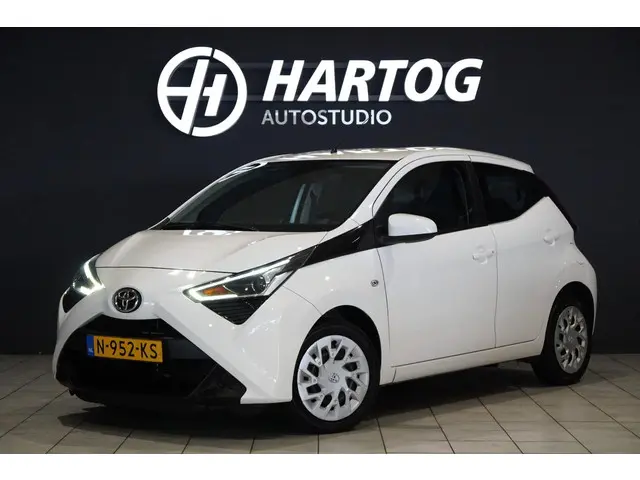 Toyota Aygo 1.0 VVT-i x-play 2021 Benzine