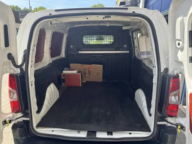 Citroën Berlingo 1.5 BlueHDI Club 2021 Diesel 18
