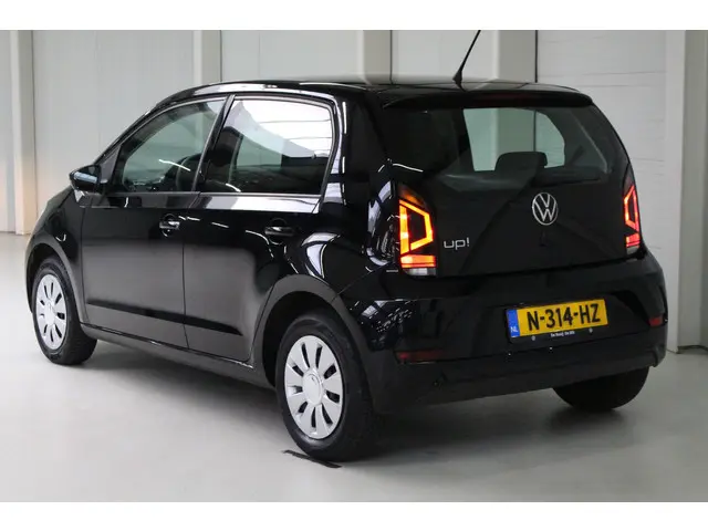 Volkswagen up! 1.0 2021 Benzine 3