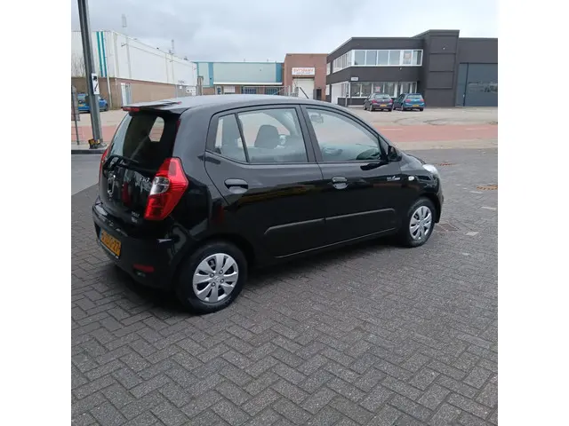 Hyundai i10 1.0 i-Drive Cool 2014 Benzine 2