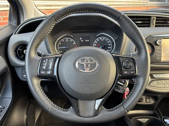 Toyota Yaris 1.5 VVT-i Aspiration 2017 Benzine 13