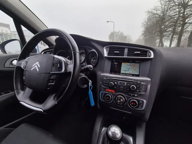 Citroën C4 1.6 Collection, incl. Nieuwe apk!! 2013 Benzine 16