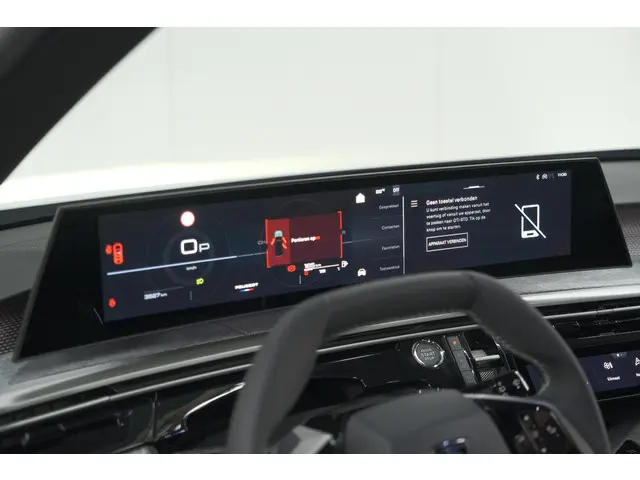 Peugeot 5008 HYbrid 145 e-DCS6 GT 2025 Hybride Benzine 52