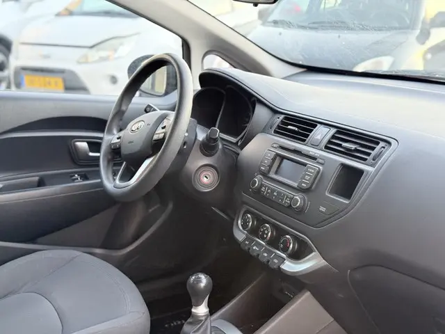 Kia Rio 1.2 CVVT BusinessL. 2014 Benzine 5