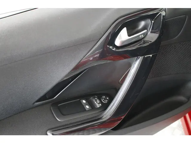 Peugeot 208 1.6 VTi Allure 120 PK. 2014 Benzine 14