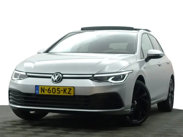 Volkswagen Golf 1.5 eTSI R Line Aut- 2020 Hybride Benzine 25