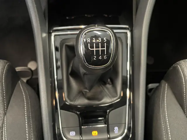 Škoda Karoq 1.0 TSI Style 2020 Benzine 30