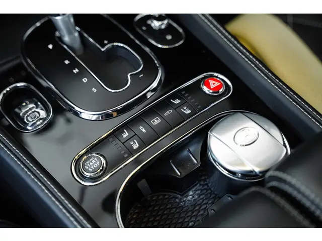 Bentley Flying Spur 6.0 W12 S 2017 Benzine 44