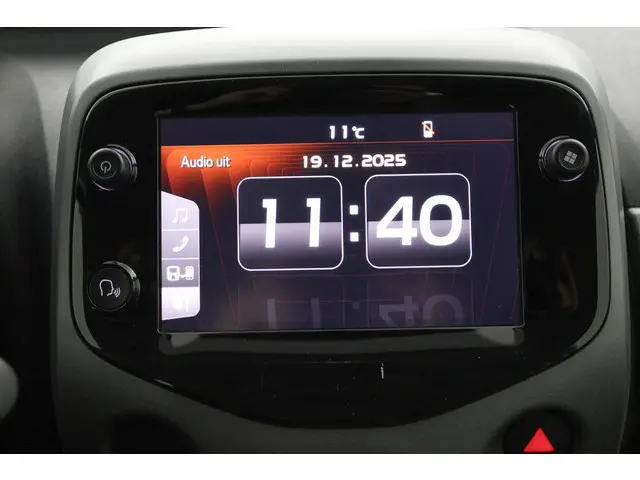 Toyota Aygo 1.0 VVT-i x-play 2022 Benzine 39