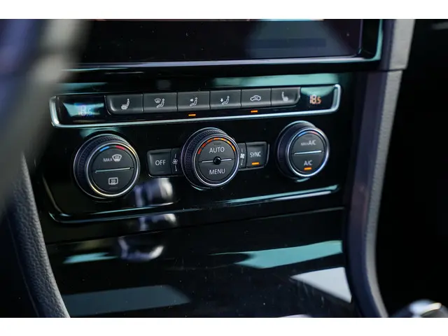 Volkswagen Golf 2.0 TSI 4Motion R 2017 Benzine 16