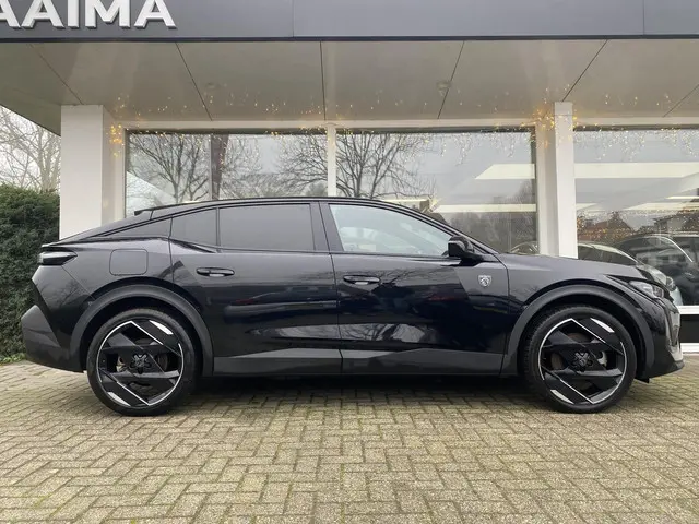 Peugeot 408 1.6 HYbrid GT 180 EAT8 2024 Hybride Benzine 2